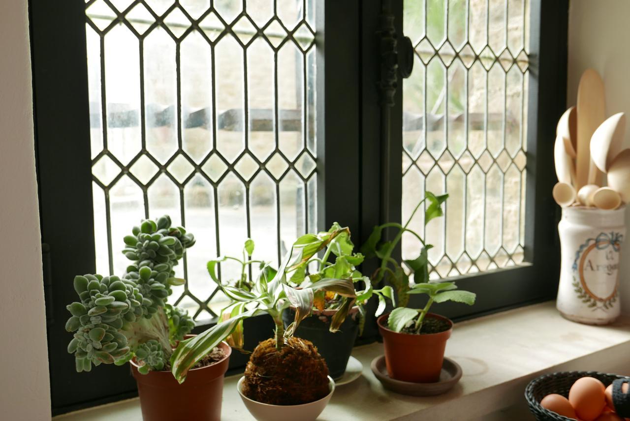 Tour Sarrazine De Montaren Bed & Breakfast エクステリア 写真