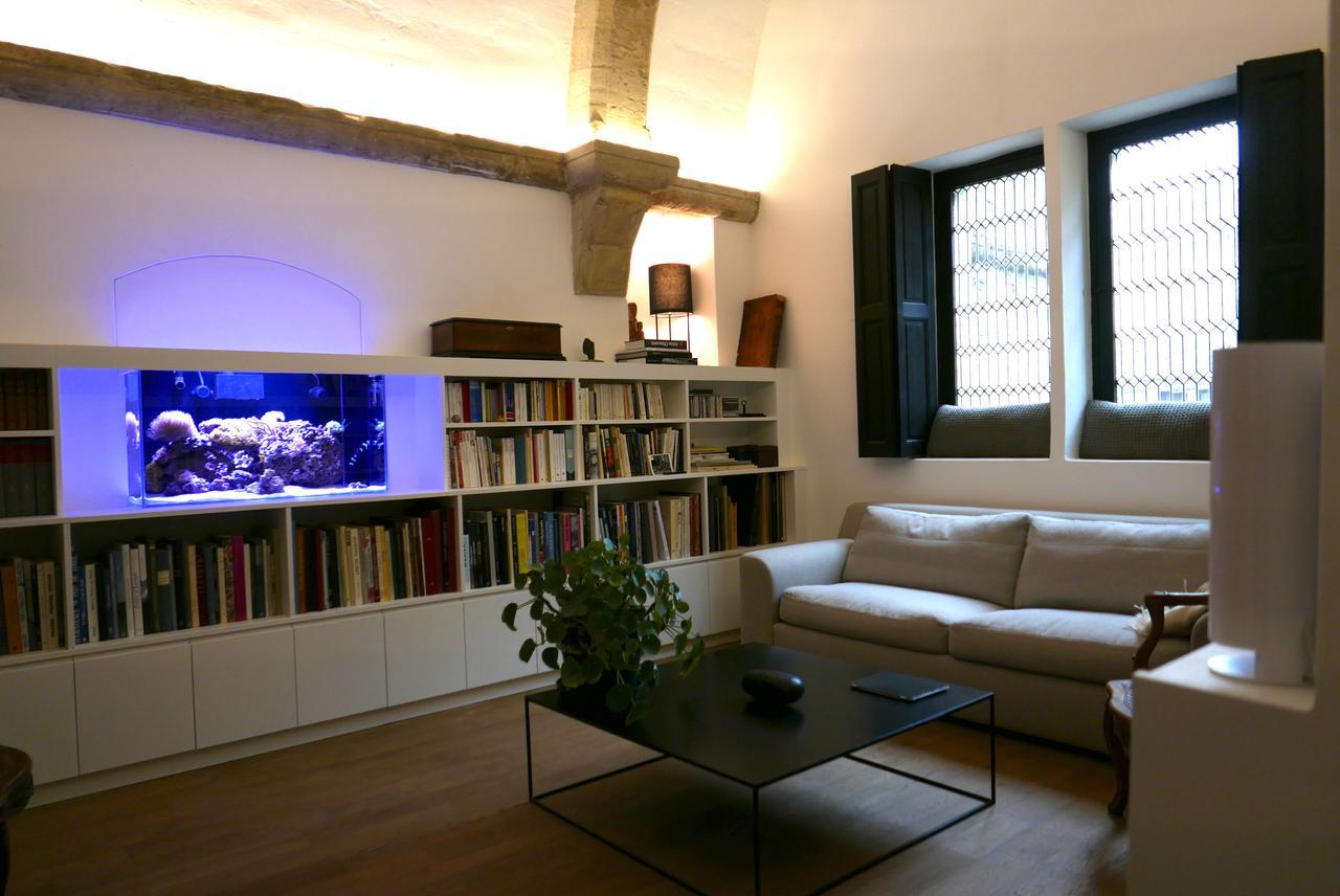 Tour Sarrazine De Montaren Bed & Breakfast エクステリア 写真